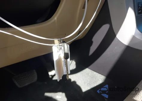 2015 Toyota Sequoia Platinum 5.7L V8 z USA, uszkodzony, nr VIN 5TDYY5G1XFS059117